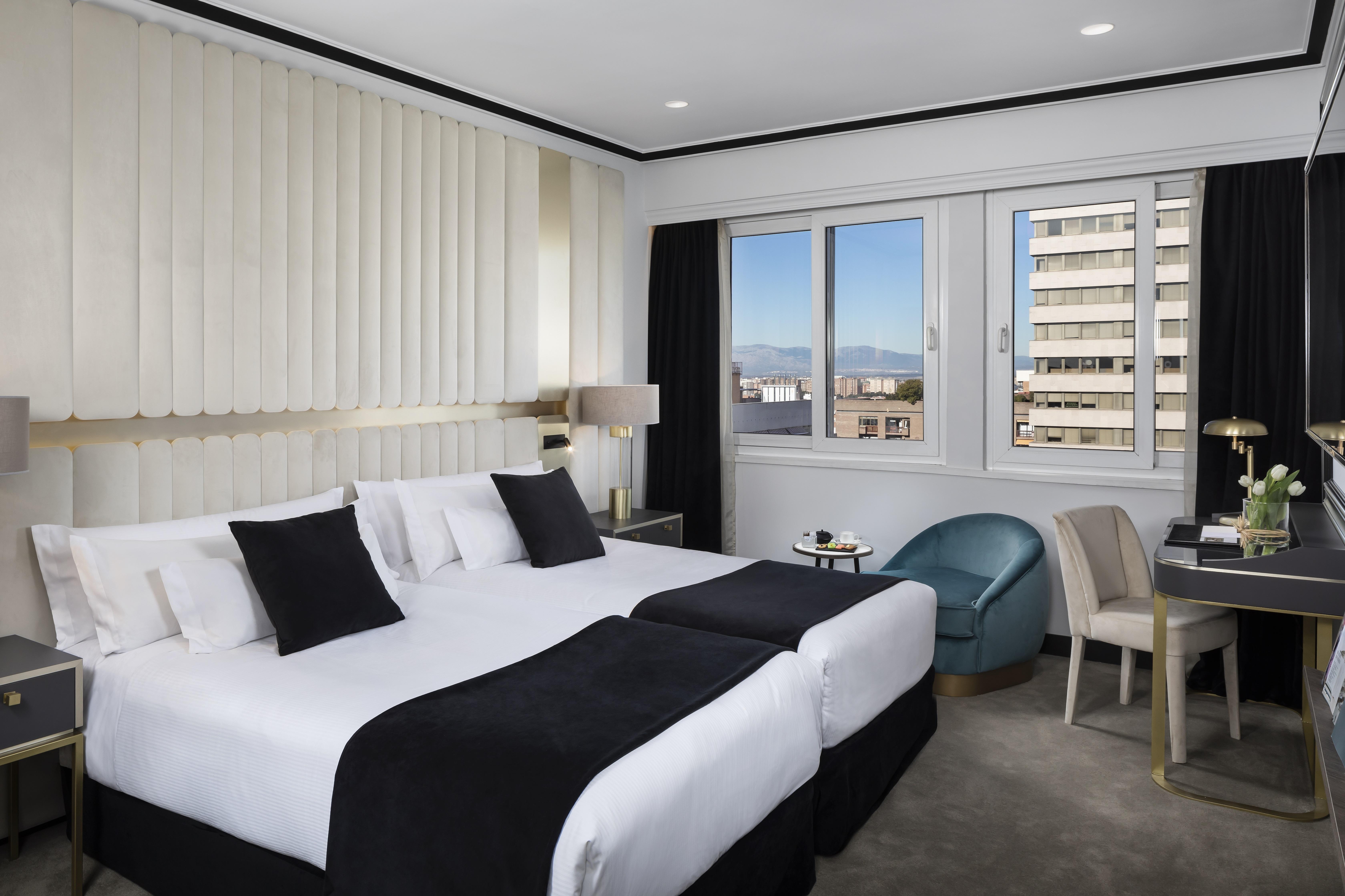 Melia Castilla Madrid Exterior photo