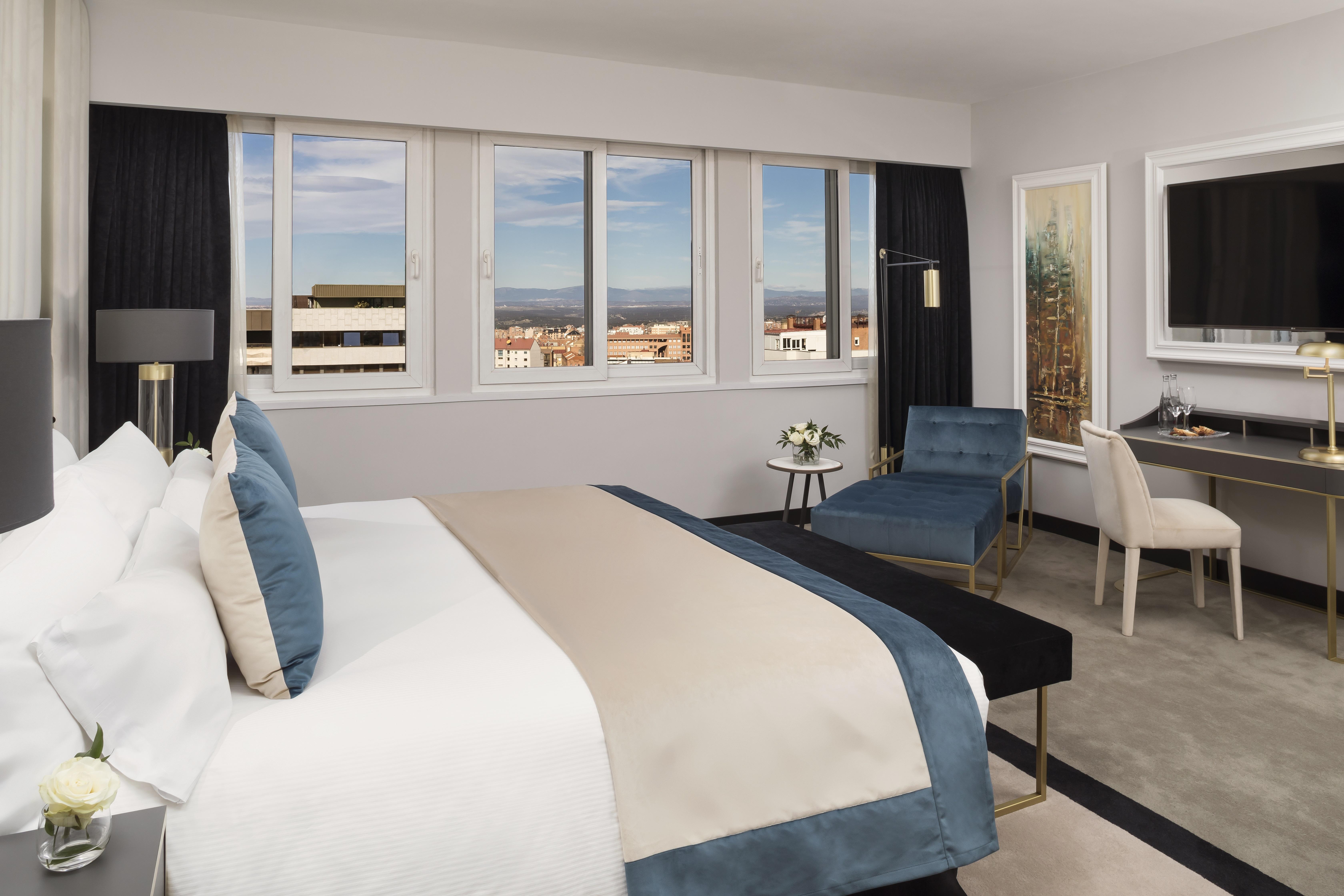 Melia Castilla Madrid Exterior photo
