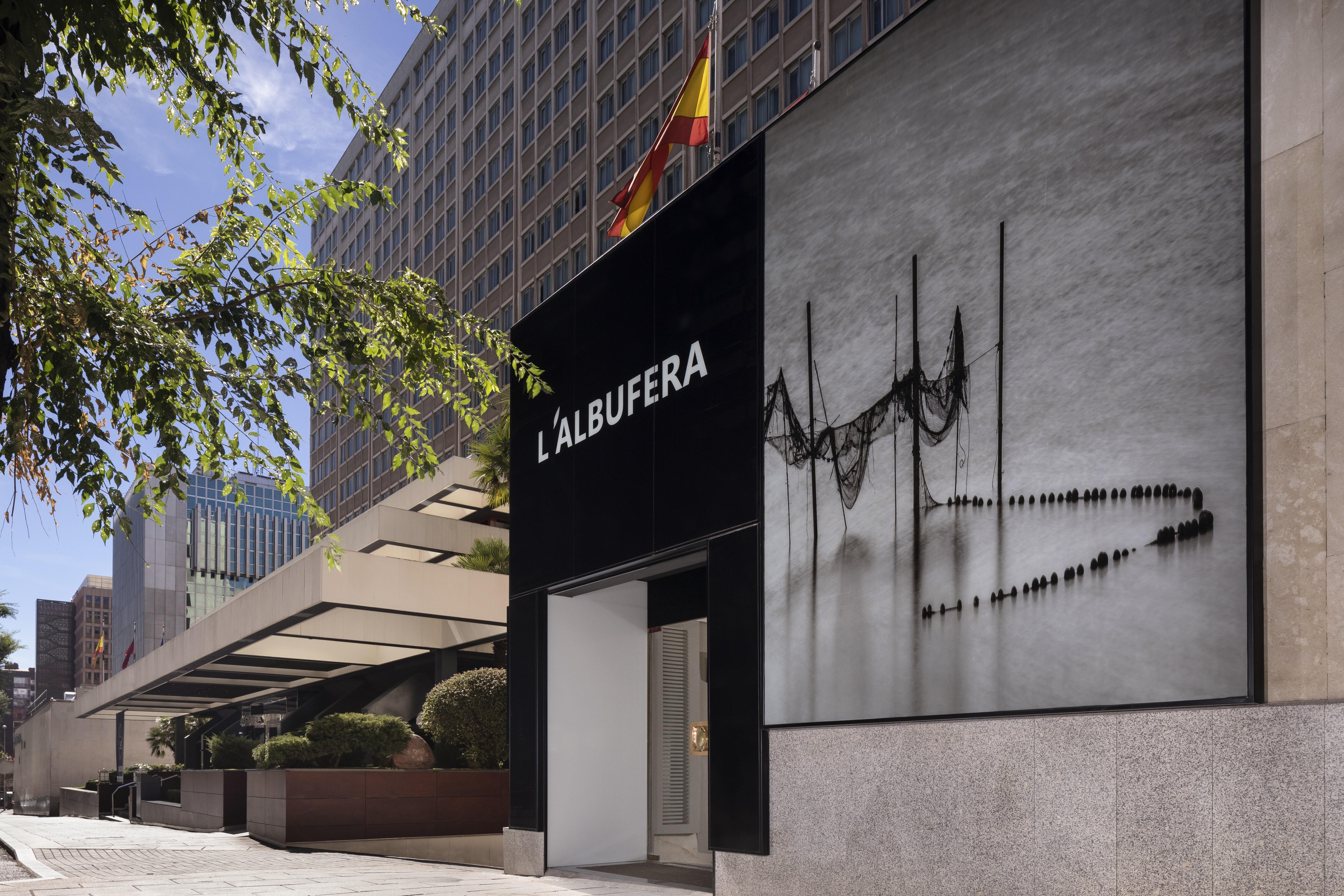 Melia Castilla Madrid Exterior photo