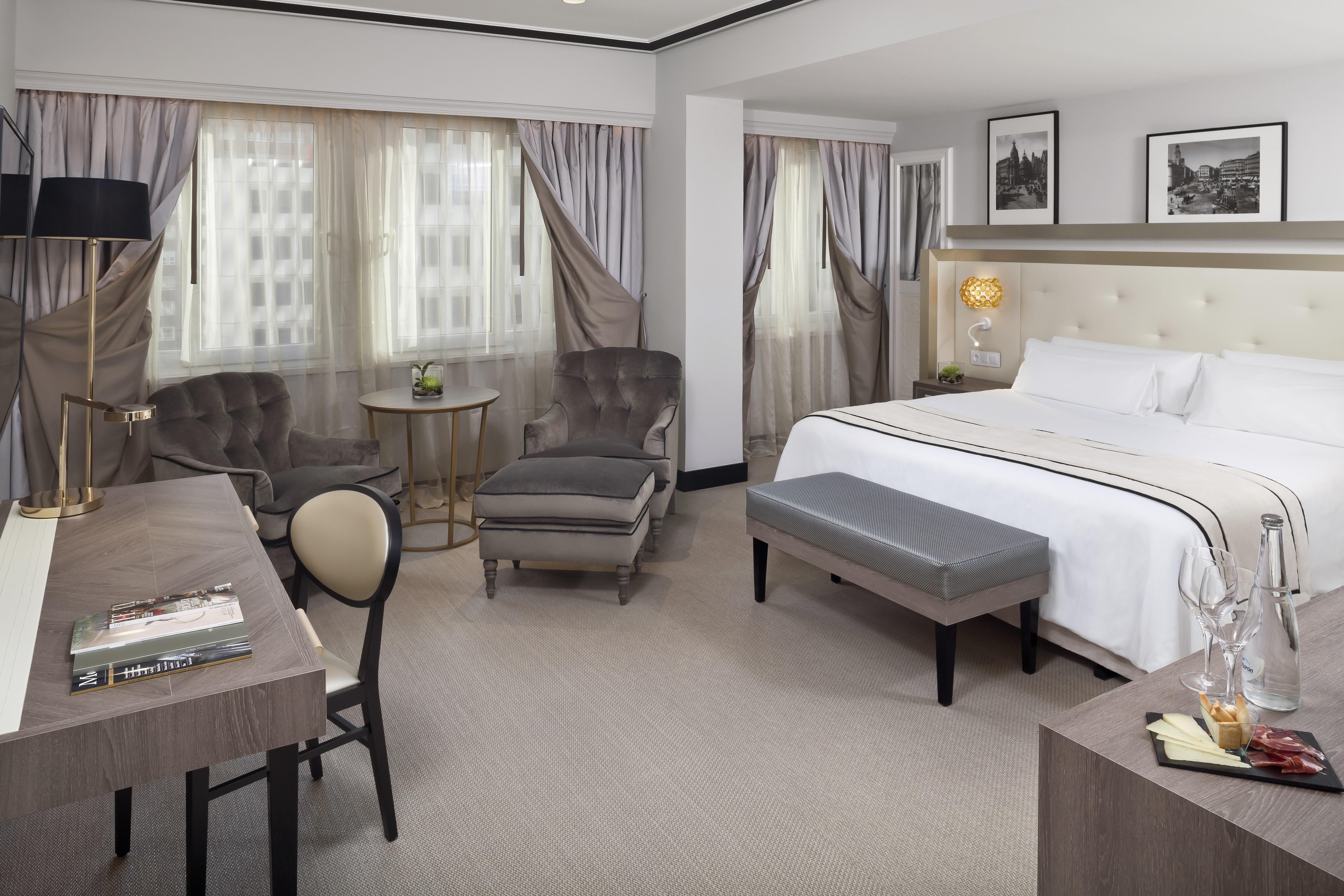 Melia Castilla Madrid Exterior photo