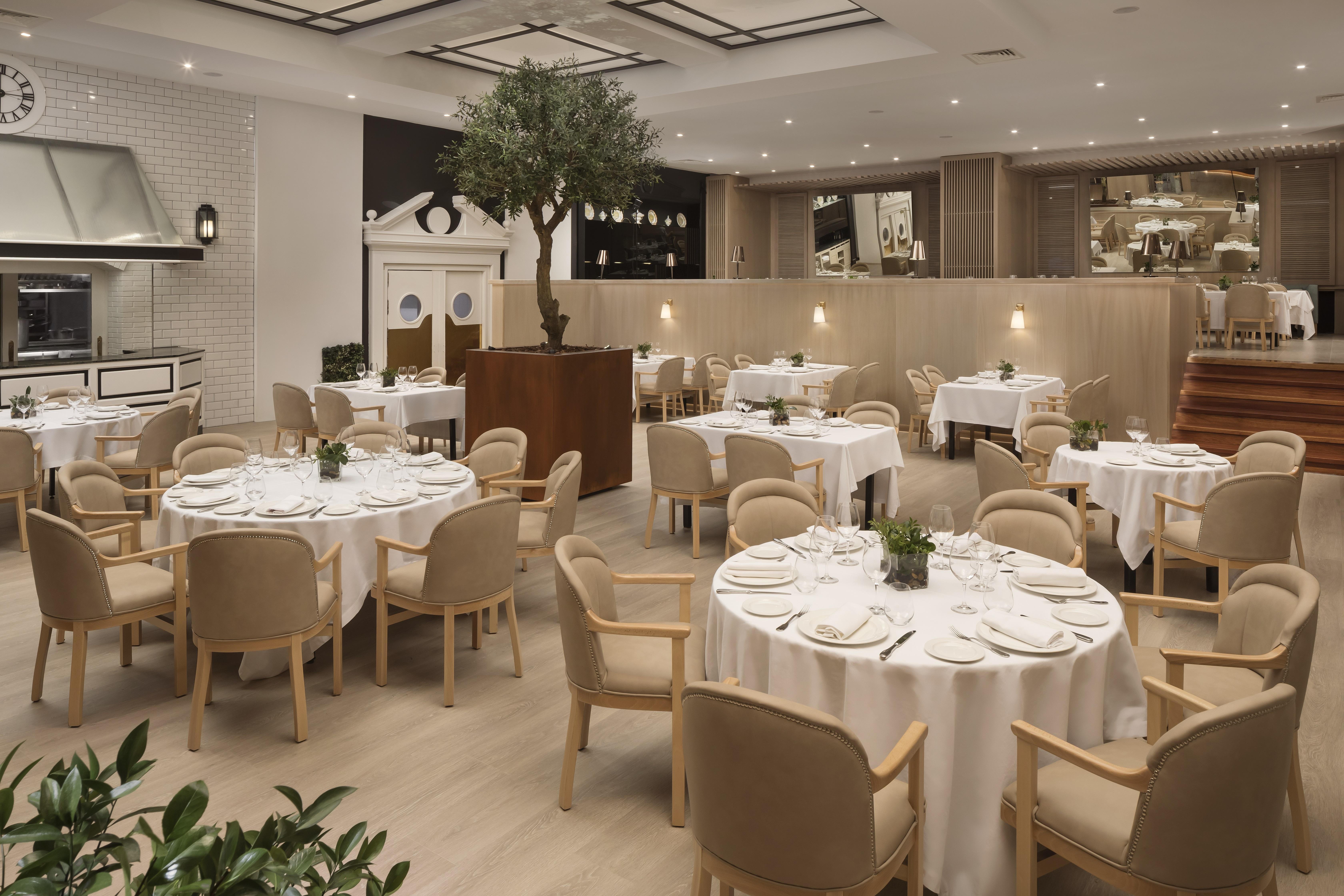 Melia Castilla Madrid Exterior photo