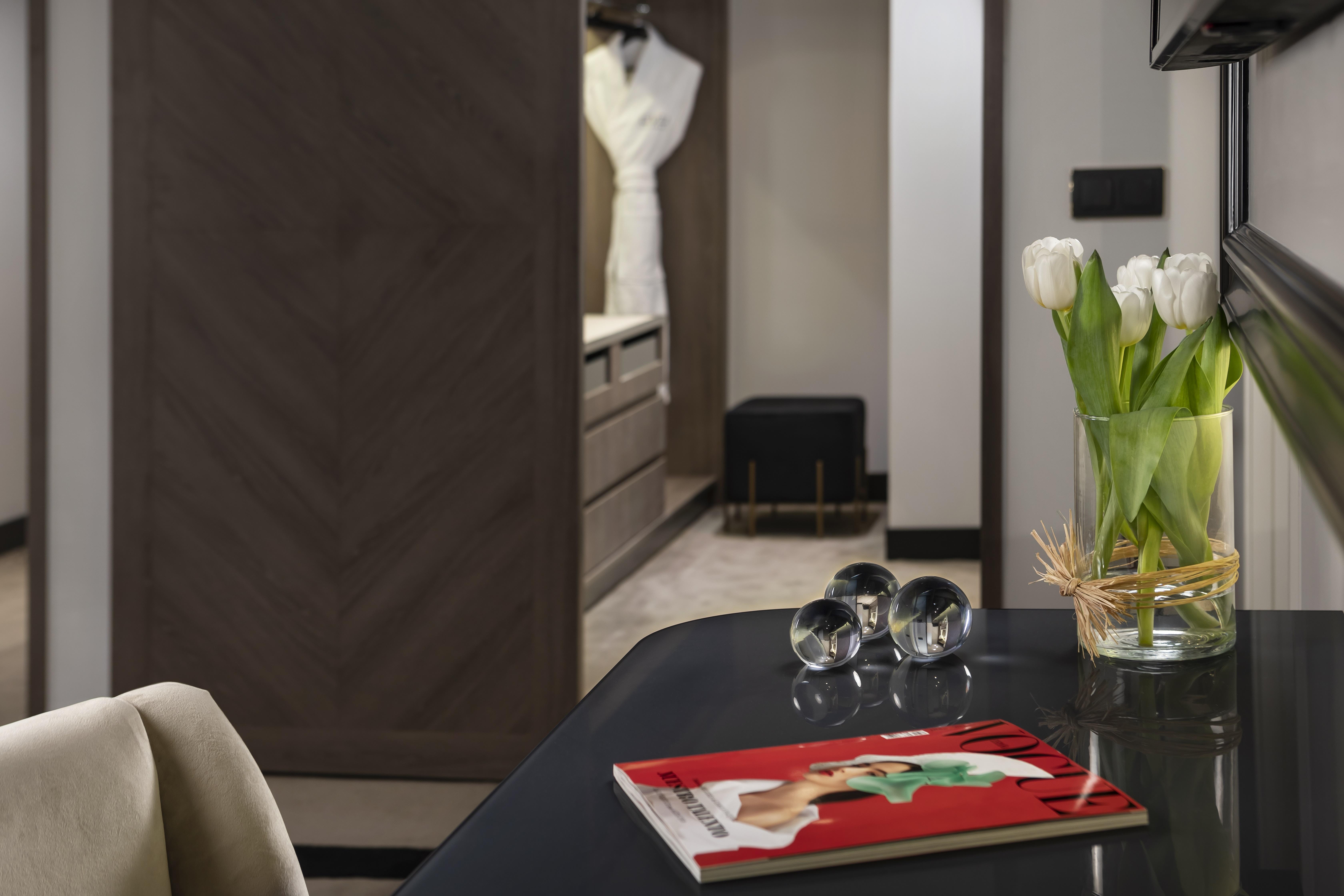 Melia Castilla Madrid Exterior photo