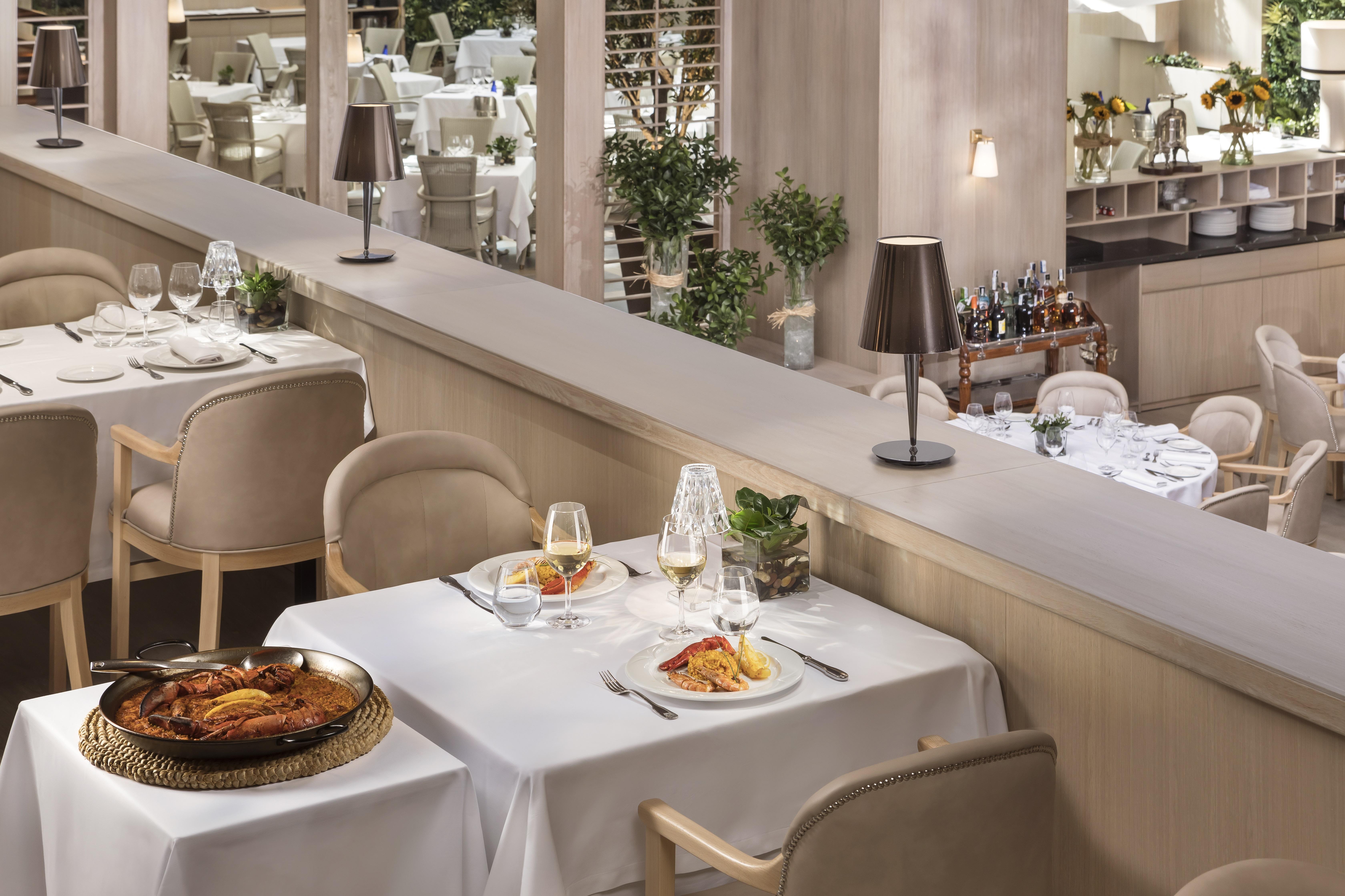 Melia Castilla Madrid Exterior photo