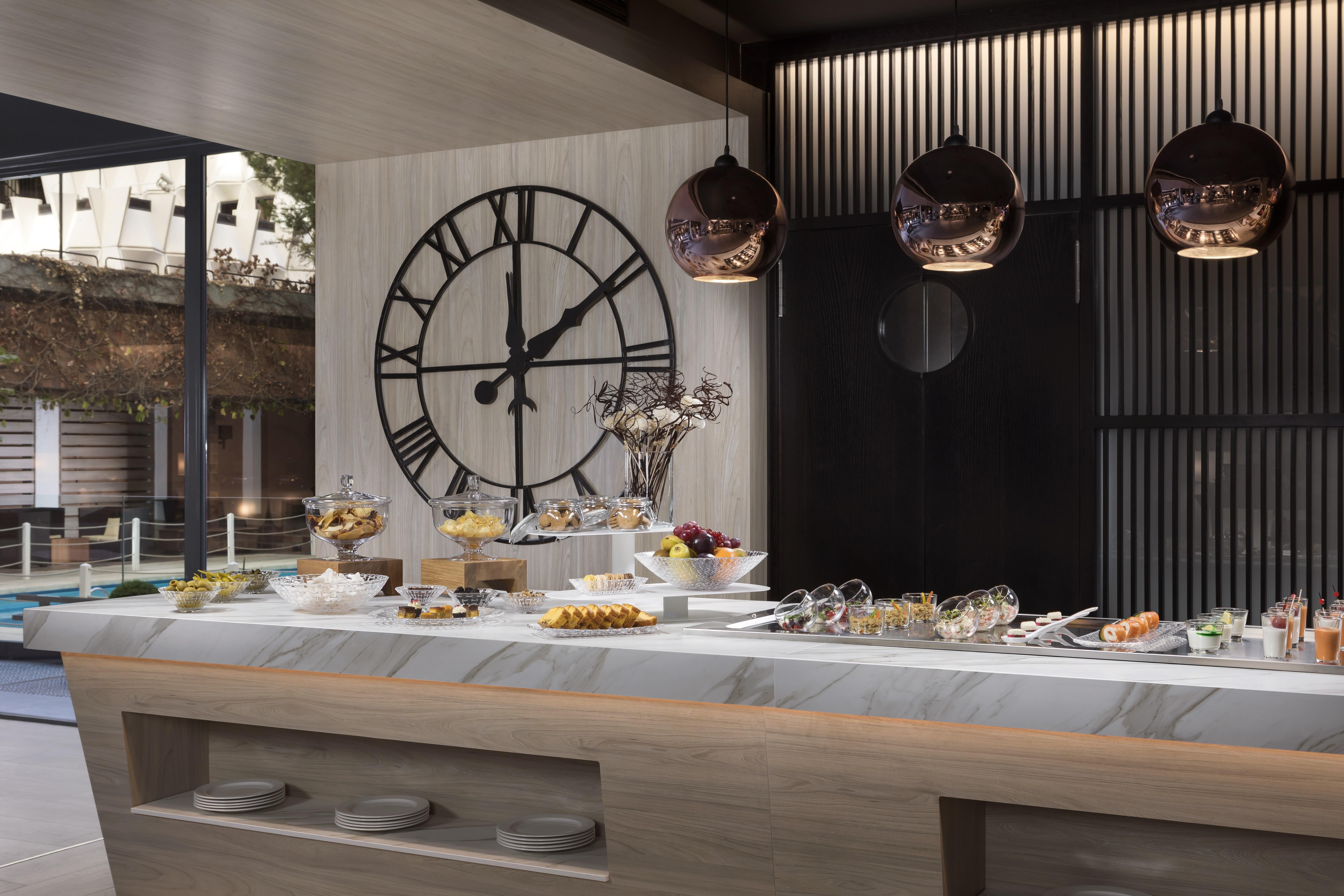 Melia Castilla Madrid Exterior photo